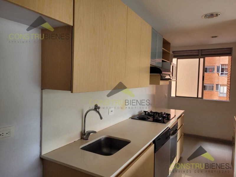 Apartamento en arriendo Antioquia Envigado Zúñiga 112 m2 Habitaciones 3 Baños 2 Garajes 0 Precio $5500000