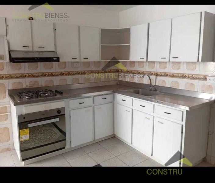 Casa en arriendo Antioquia Itagüí Ditaires 270 m2 Habitaciones 3 Baños 4 Garajes 1 Precio $3500000