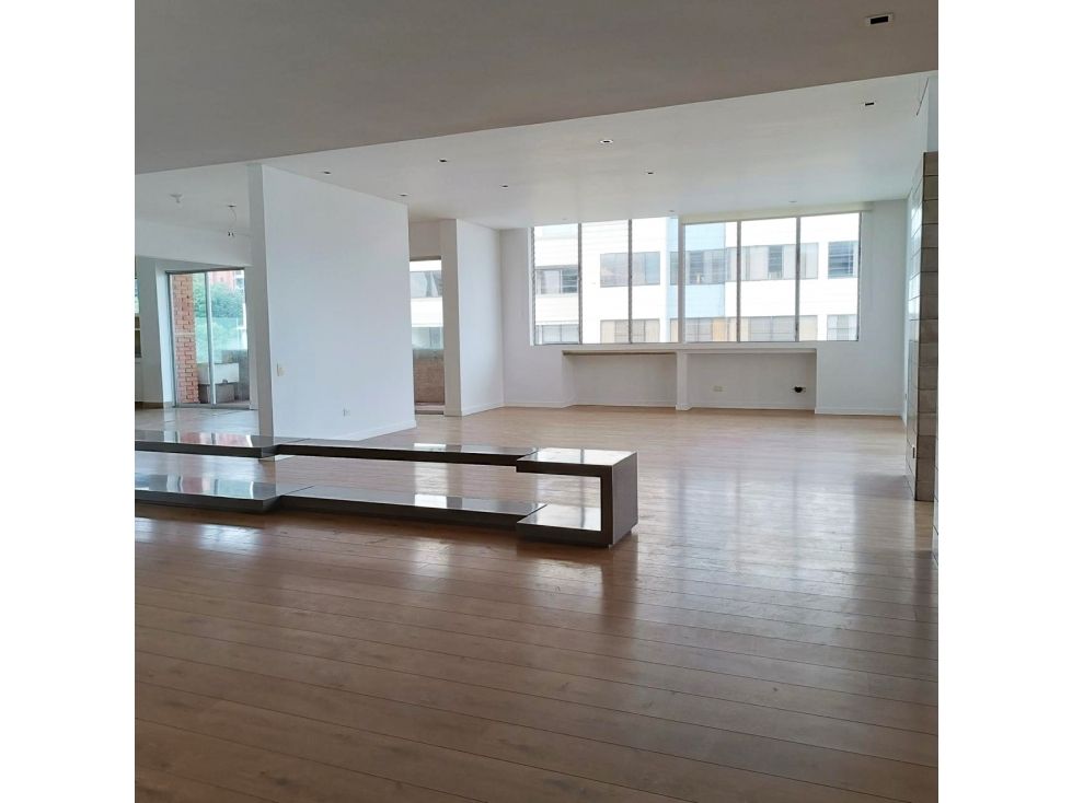Apartamento en venta Valle Del Cauca Cali Centenario 300 m2 Habitaciones 3 Baños 2 Garajes 2 Precio $800000000