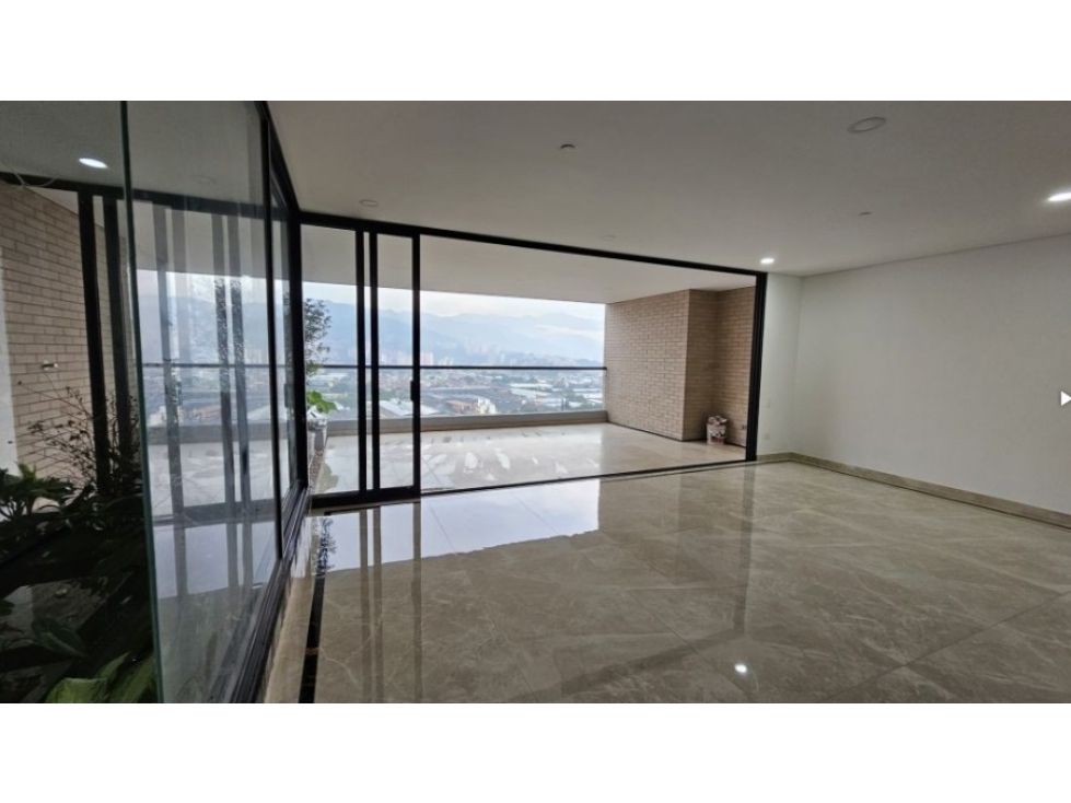 Apartamento en venta Antioquia Medellín Medellín 198 m2 Habitaciones 3 Baños 4 Garajes 3 Precio $2360000000