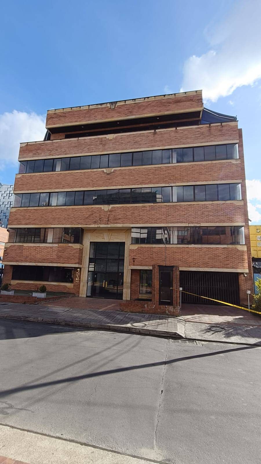 Edificio en venta Cundinamarca Bogotá Chicó Norte 4416 m2 Habitaciones 0 Baños 18 Garajes 59 Precio $24000000000