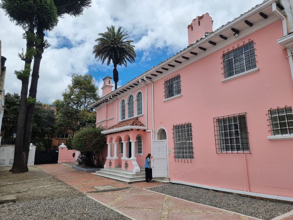 Casa en arriendo Cundinamarca Bogotá Quinta Camacho 550 m2 Habitaciones 5 Baños 5 Garajes 5 Precio $22000000