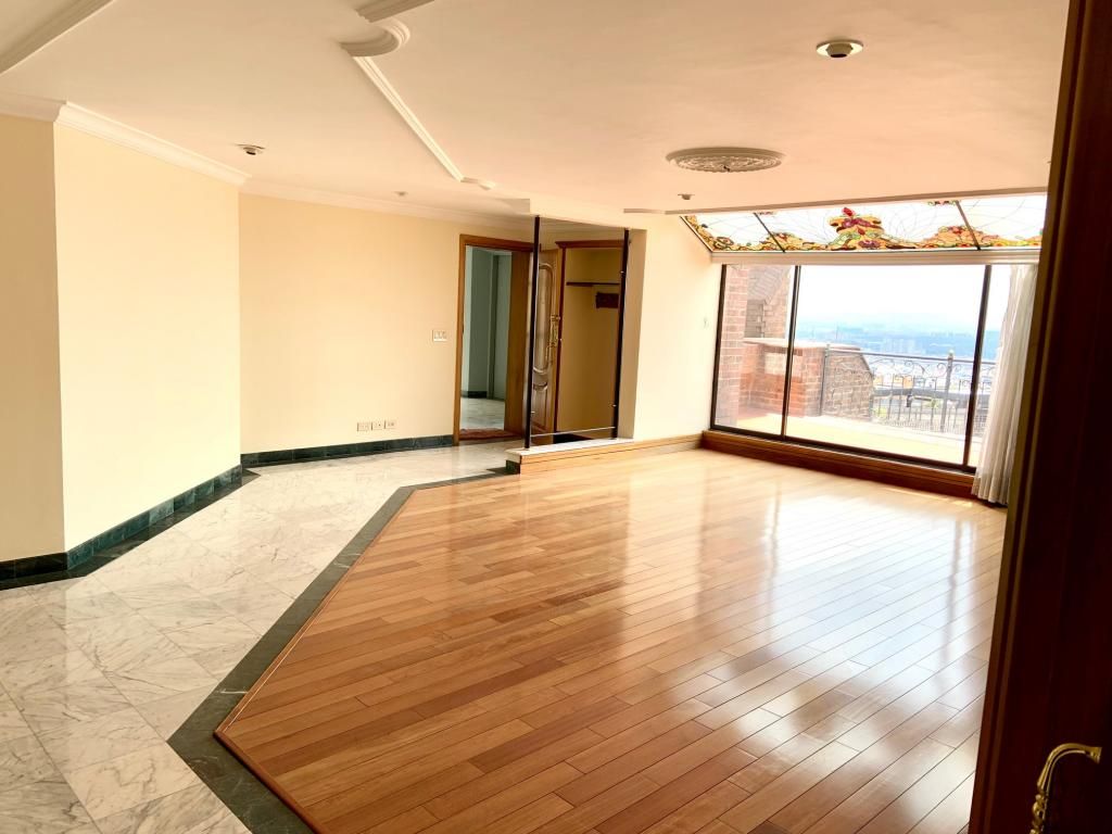 Apartamento en venta Cundinamarca Bogotá Los Rosales 358 m2 Habitaciones 4 Baños 5 Garajes 3 Precio $1850000000