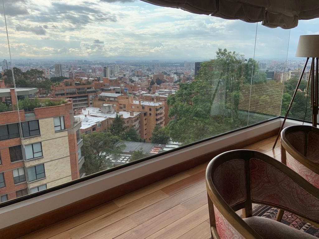 Apartamento en venta Cundinamarca Bogotá Bellavista 302 m2 Habitaciones 3 Baños 4 Garajes 3 Precio $2400000000