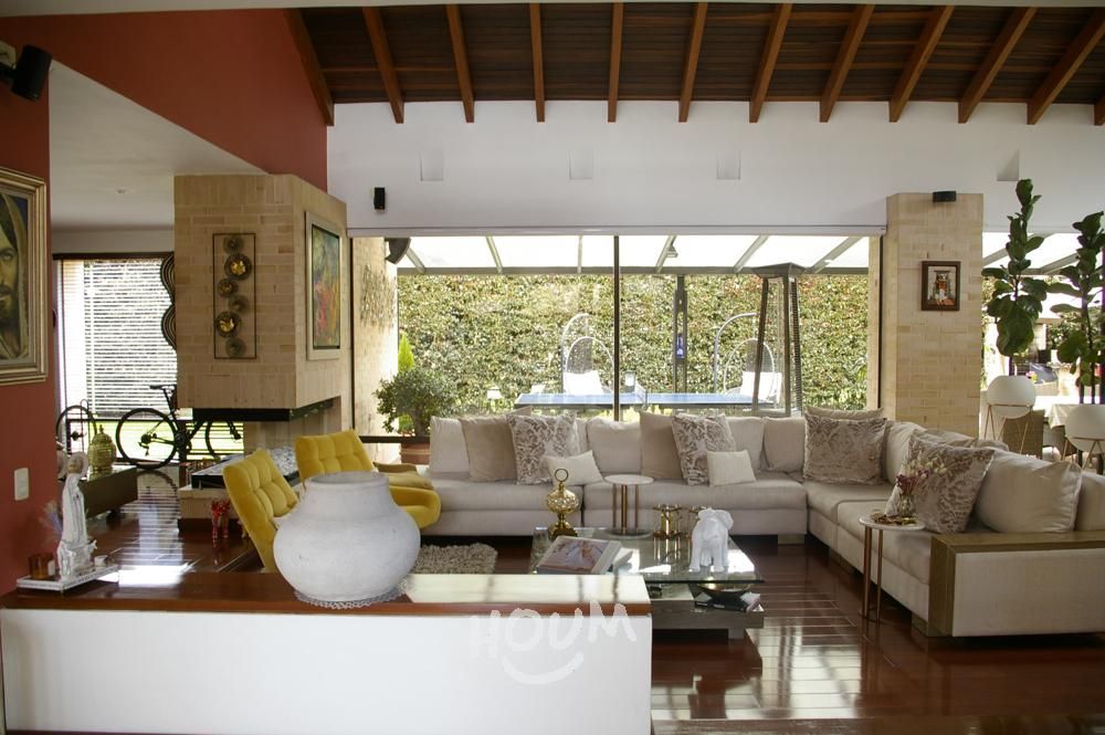 Casa en arriendo Cundinamarca Chía Chia 475 m2 Habitaciones 6 Baños 6 Garajes 4 Precio $12000000