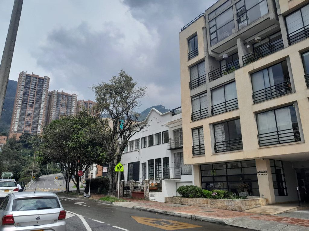 Apartamento en venta Cundinamarca Bogotá La Salle 104 m2 Habitaciones 3 Baños 3 Garajes 2 Precio $1100000000