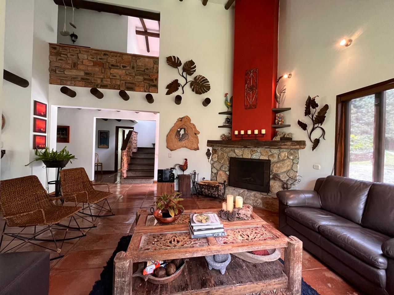 Casa en arriendo o venta Antioquia El Retiro Cn El Campo 200 m2 Habitaciones 2 Baños 3 Garajes 6 Precio venta $2430000000 Precio arriendo $11500000