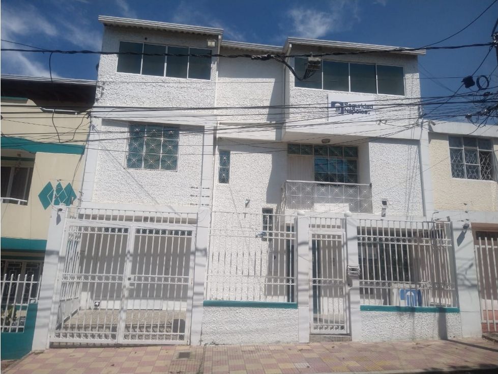 Casa en venta Santander Bucaramanga La Ceiba 130 m2 Habitaciones 4 Baños 4 Garajes 2 Precio $800000000