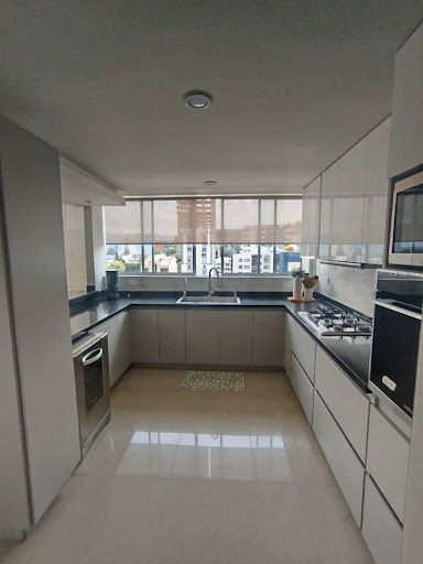 Apartamento en venta Risaralda Pereira La Julita 270 m2 Habitaciones 4 Baños 6 Garajes 3 Precio $1350000000