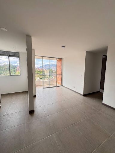 Apartamento en arriendo Antioquia Itagüí Cr Zanetti 67 m2 Habitaciones 3 Baños 2 Garajes 1 Precio $2800000