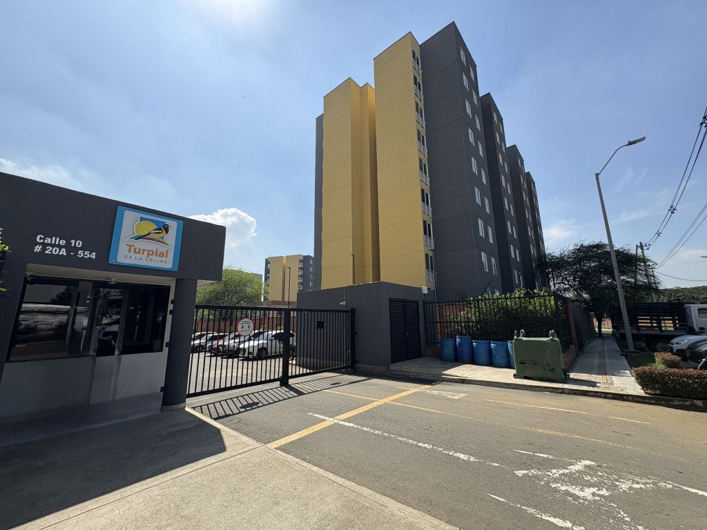 Apartamento en arriendo Valle Del Cauca Yumbo Zona Industrial 65 m2 Habitaciones 3 Baños 2 Garajes 0 Precio $1210000