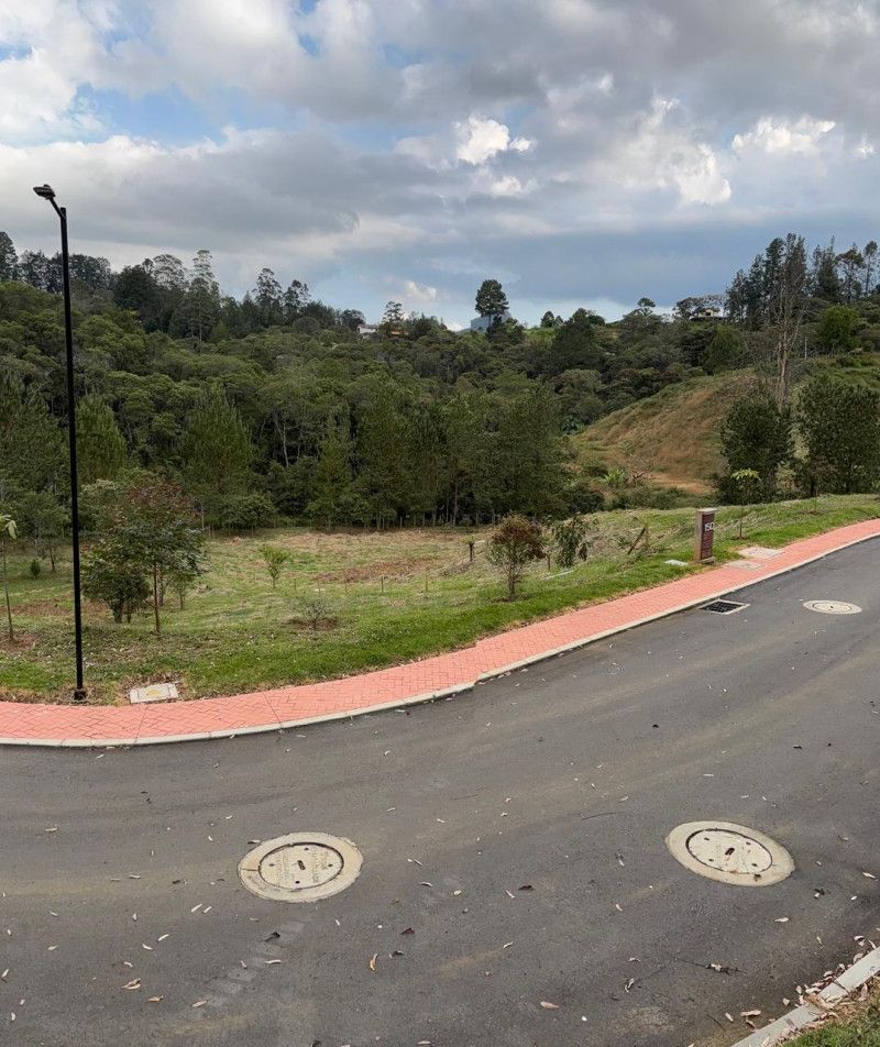 Lote en venta Antioquia El Retiro El Retiro 0 m2 Habitaciones 0 Baños 0 Garajes 0 Precio $850000000