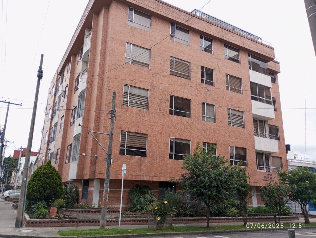 Apartamento en venta Cundinamarca Bogotá Quinta Paredes 155 m2 Habitaciones 2 Baños 3 Garajes 2 Precio $1000000000