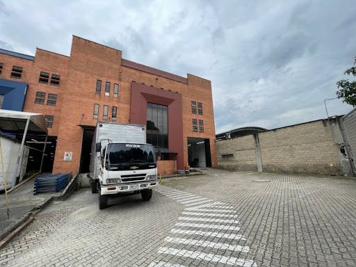 Bodega en venta Antioquia Itagüí Zona Industrial 2 1943 m2 Habitaciones 0 Baños 6 Garajes 4 Precio $10458378400