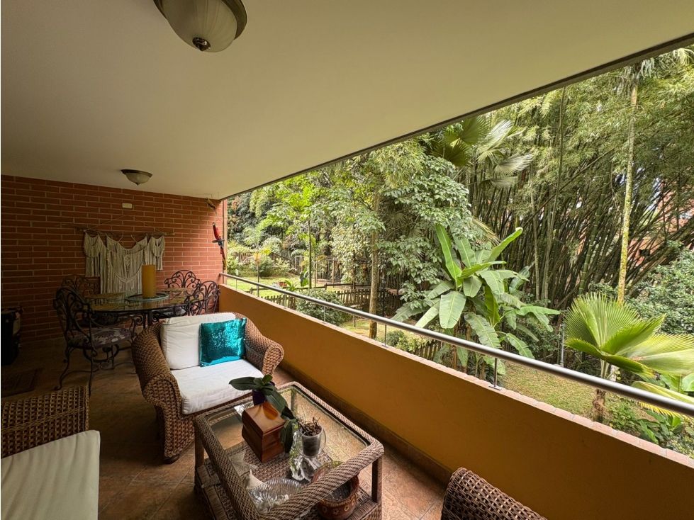 Casa en venta Antioquia Envigado Loma Del Atravesado 282 m2 Habitaciones 3 Baños 4 Garajes 4 Precio $1400000000