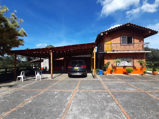 Casa en venta Antioquia Rionegro Rionegro 10300 m2 Habitaciones 19 Baños 22 Garajes 20 Precio $4800000000