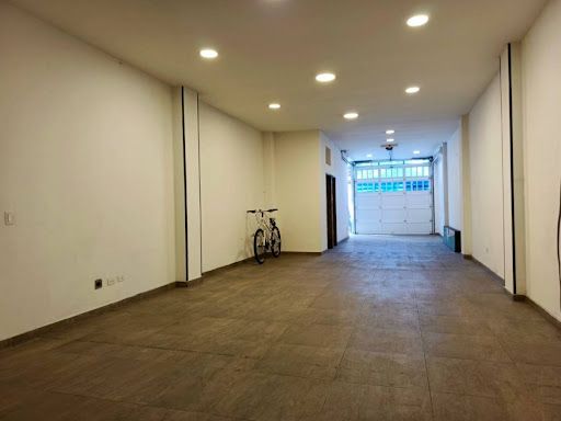 Edificio en arriendo Cundinamarca Bogotá Los Cerezos 240 m2 Habitaciones 3 Baños 4 Garajes 0 Precio $7500000