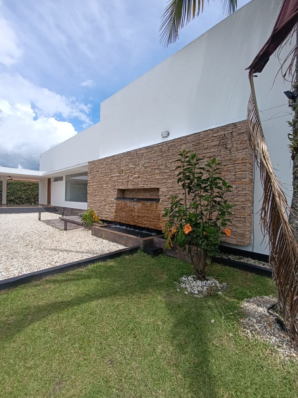 Casa en arriendo Antioquia Rionegro Centro 350 m2 Habitaciones 4 Baños 4 Garajes 6 Precio $16500000