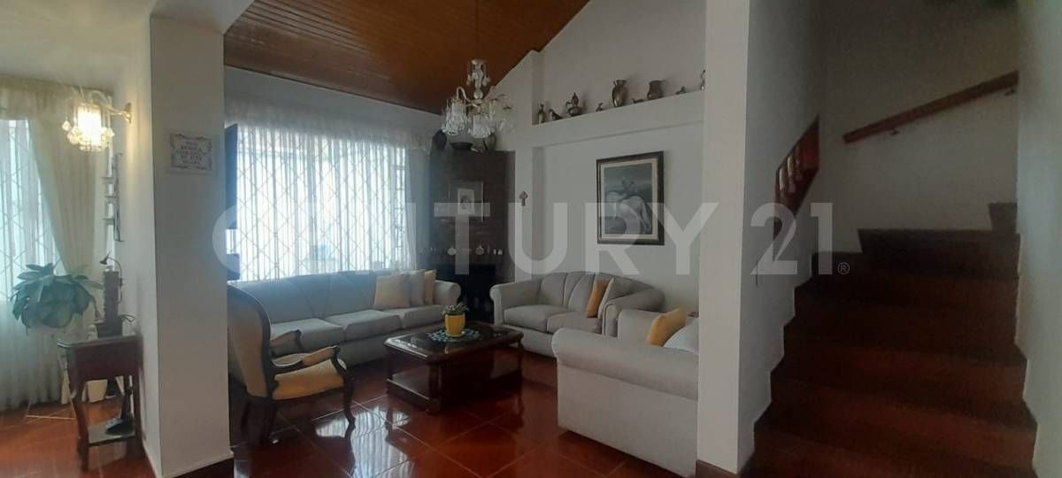 Casa en venta Cundinamarca Bogotá Caobos Salazar 290 m2 Habitaciones 5 Baños 2 Garajes 1 Precio $810000000