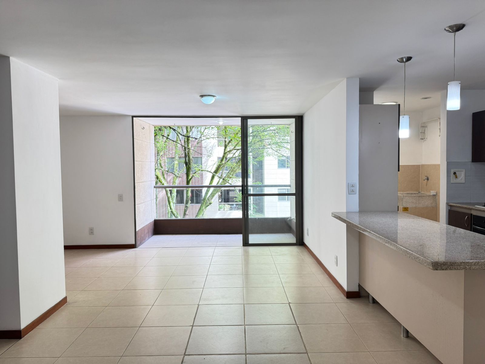 Apartamento en arriendo Antioquia Envigado Bosques De Zúñiga 85 m2 Habitaciones 2 Baños 2 Garajes 1 Precio $3950000