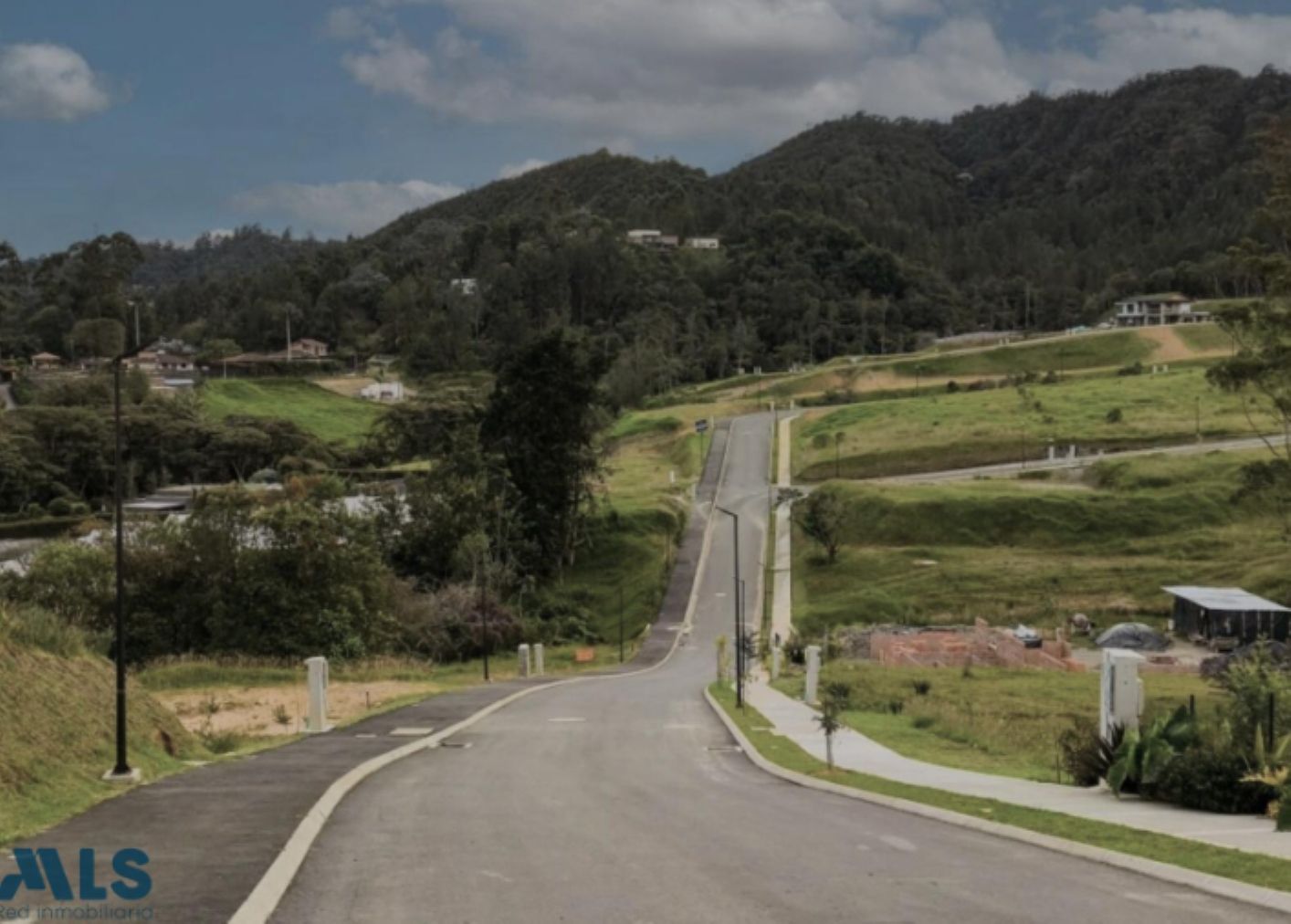 Lote en venta Antioquia Envigado Polideportivo Sur 1716 m2 Habitaciones 0 Baños 0 Garajes 0 Precio $850000000