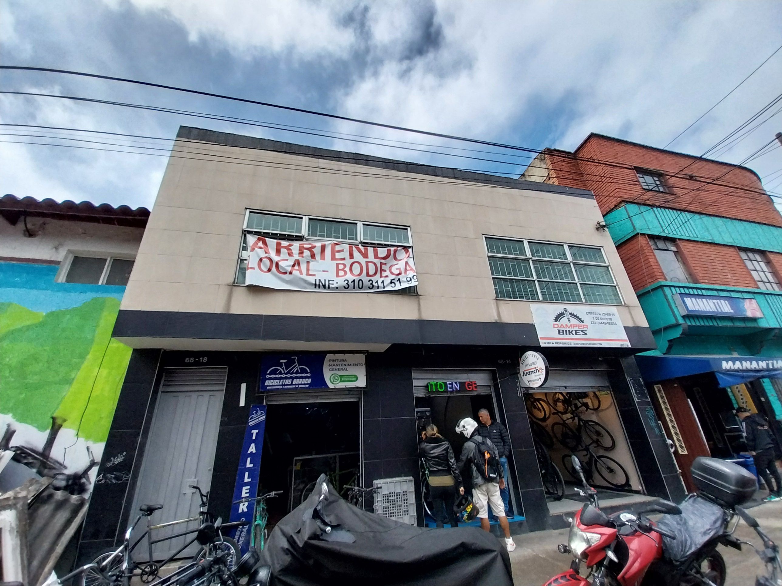 Local Comercial en arriendo Cundinamarca Bogotá La Merced Norte 200 m2 Habitaciones 0 Baños 1 Garajes 0 Precio $3500000