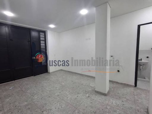 Local en arriendo Cundinamarca Bogotá El Rosario 30 m2 Habitaciones 0 Baños 1 Garajes 0 Precio $2400000