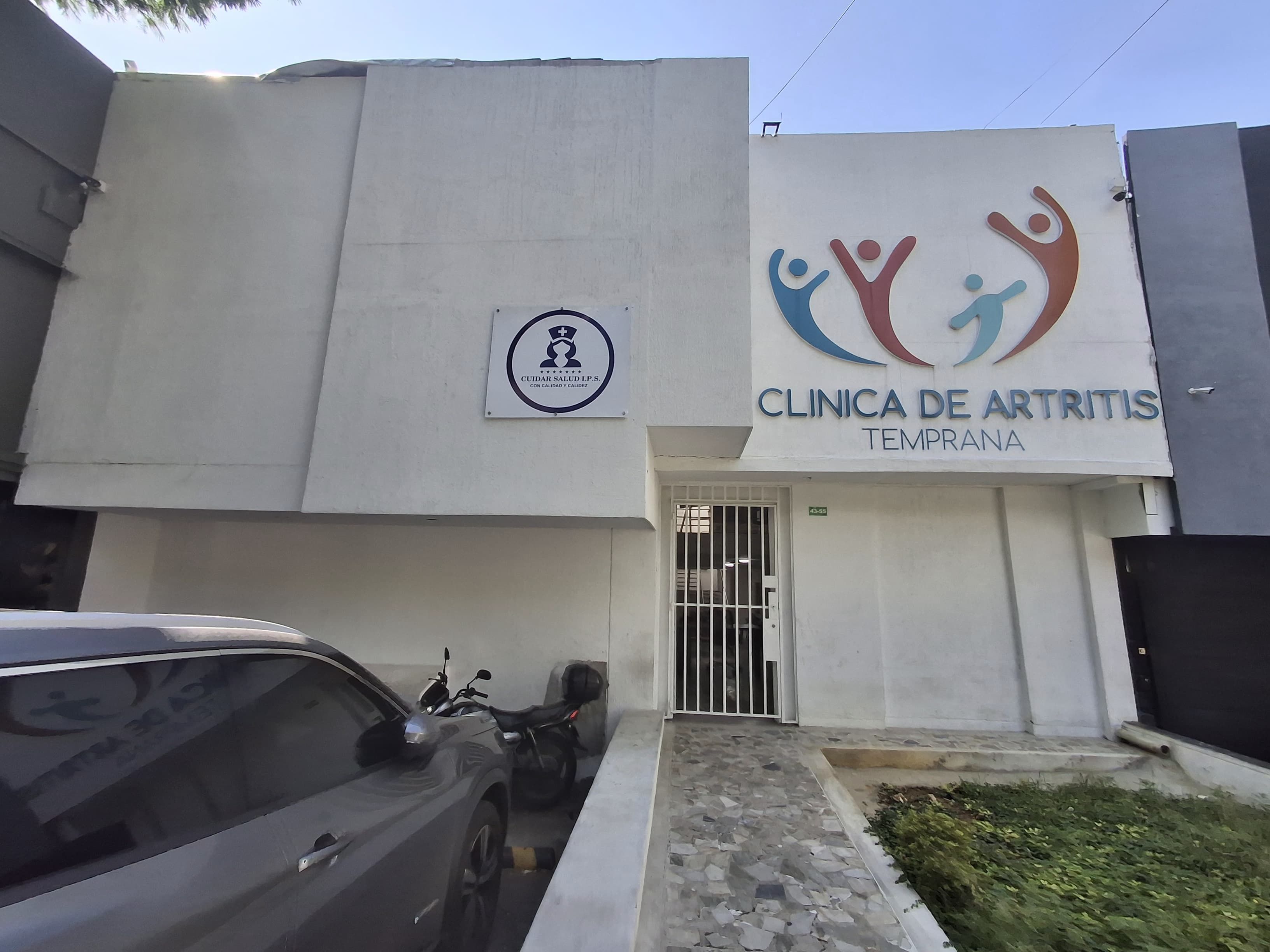 Edificio en arriendo Valle Del Cauca Cali Tequendama 273 m2 Habitaciones 13 Baños 5 Garajes 2 Precio $12000000