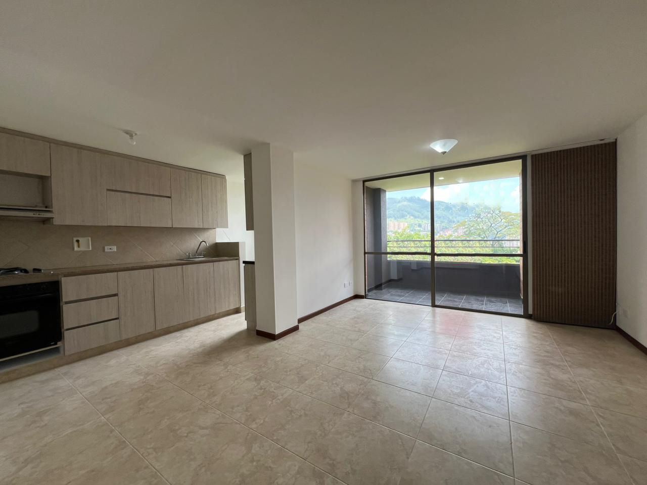 Apartamento en arriendo Antioquia Envigado La Pradera 75 m2 Habitaciones 2 Baños 2 Garajes 1 Precio $3900000