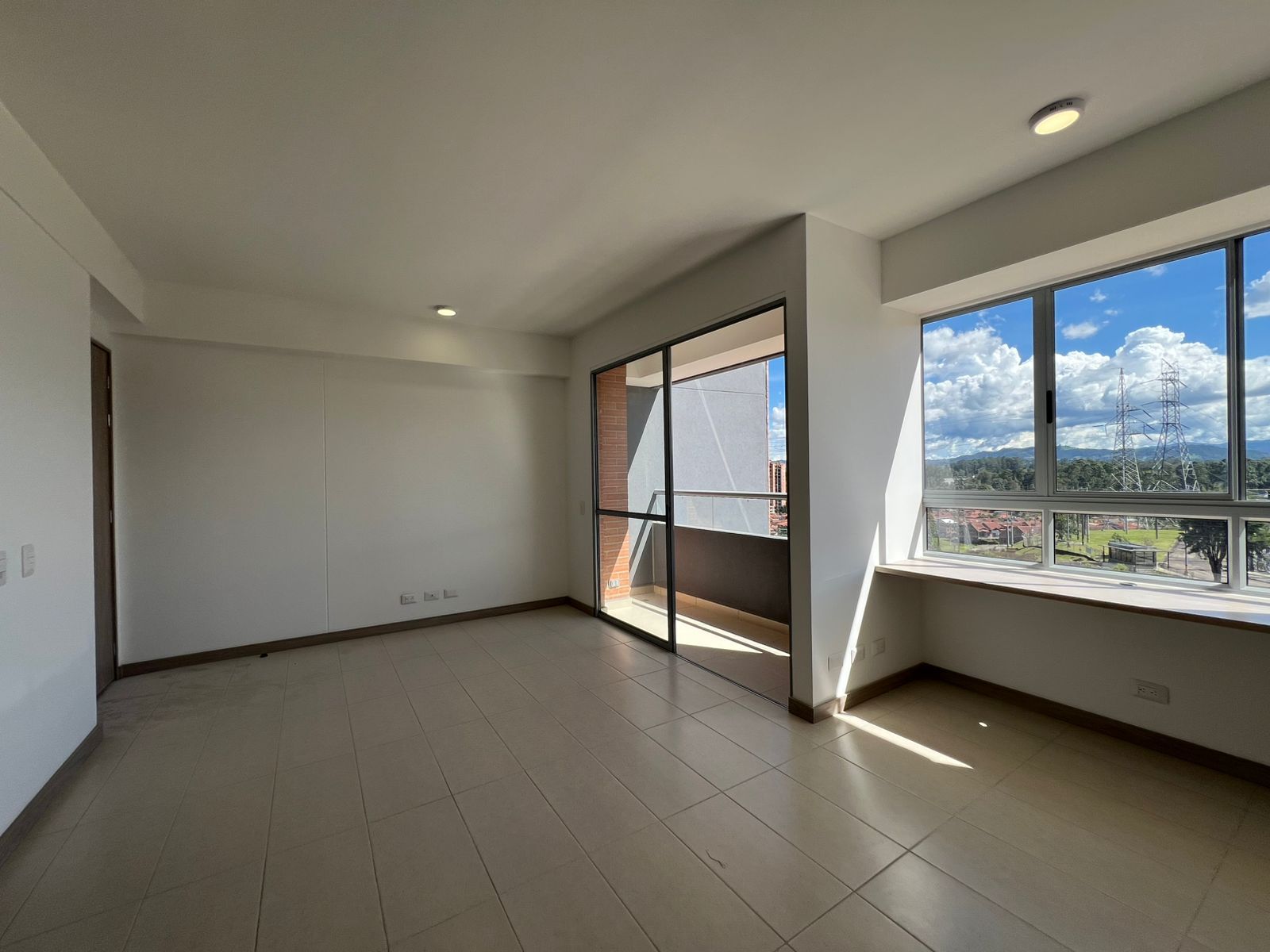 Apartamento en arriendo Antioquia Rionegro S3-de-10 77 m2 Habitaciones 3 Baños 2 Garajes 1 Precio $3300000