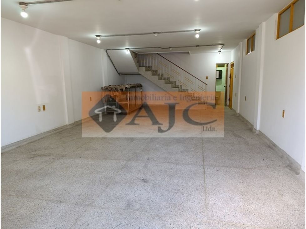 Bodega en arriendo Santander Bucaramanga Granada 200 m2 Habitaciones 0 Baños 2 Garajes 0 Precio $3000000