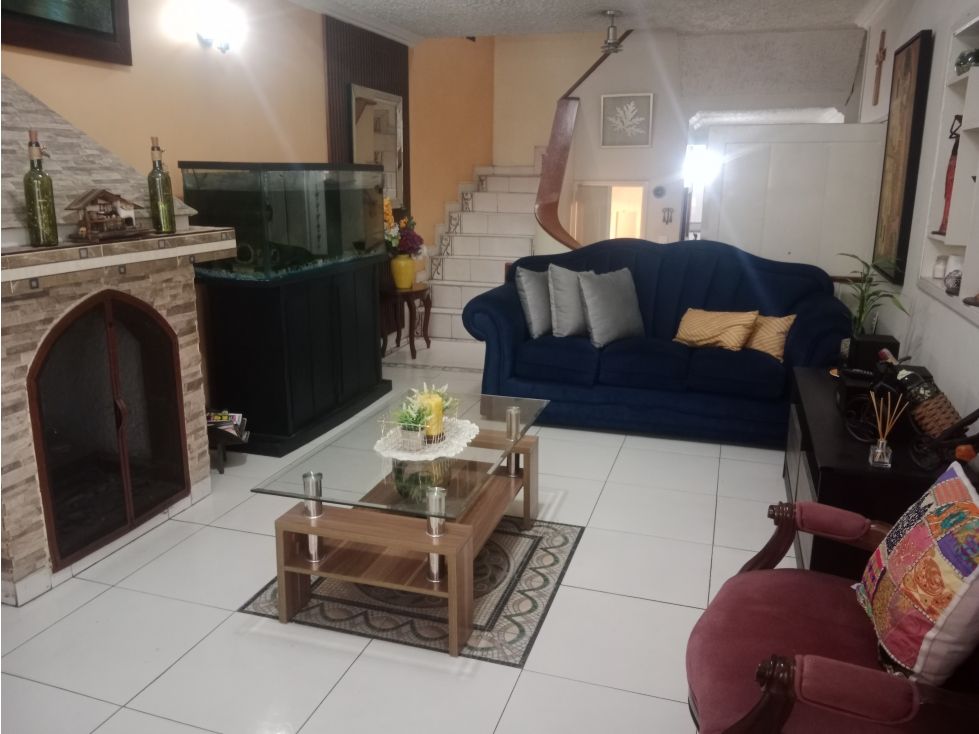 Casa en venta Cundinamarca Bogotá Modelia Occidental 166 m2 Habitaciones 4 Baños 3 Garajes 4 Precio $1200000000