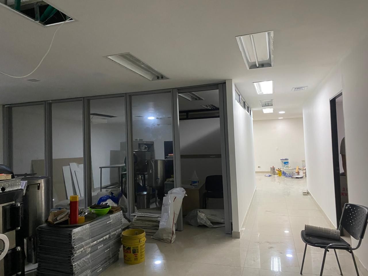 Oficina en arriendo Antioquia Medellín Cristo Rey 180 m2 Habitaciones 0 Baños 2 Garajes 2 Precio $15000000