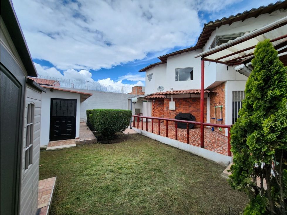Casa en venta Cundinamarca Chía Santa Lucía 363 m2 Habitaciones 4 Baños 3 Garajes 5 Precio $1080000000