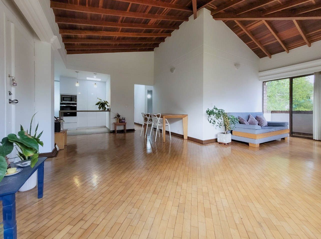 Apartamento en venta Antioquia Medellín Laureles 111 m2 Habitaciones 3 Baños 2 Garajes 1 Precio $755000000