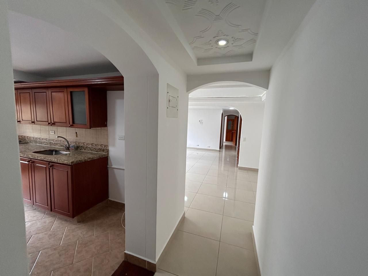 Apartamento en arriendo Antioquia Medellín Santa Teresita 100 m2 Habitaciones 3 Baños 2 Garajes 1 Precio $4552400