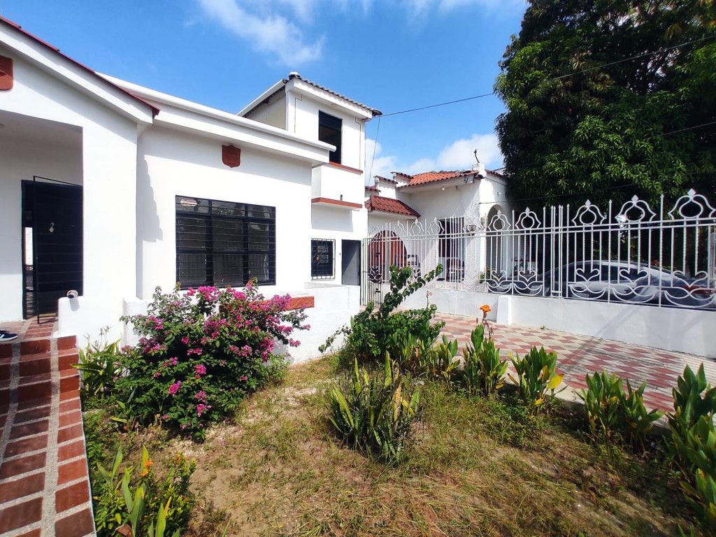 Casa en arriendo Atlántico Barranquilla Bellavista 500 m2 Habitaciones 5 Baños 4 Garajes 0 Precio $6000000