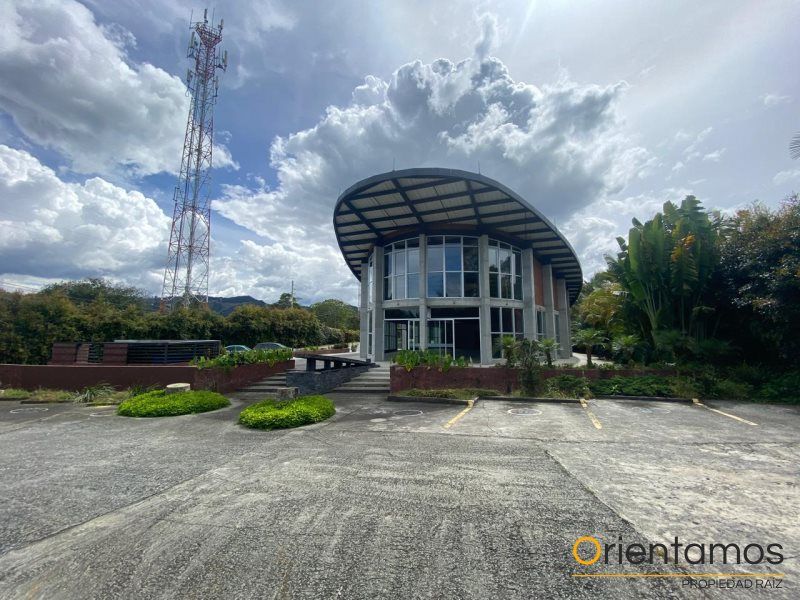 Local en arriendo Antioquia Rionegro Centro 900 m2 Habitaciones 0 Baños 0 Garajes 1 Precio $25000000