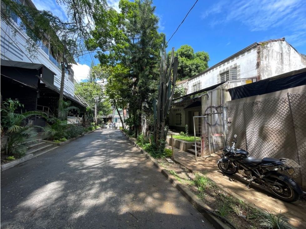 Casa en venta Antioquia Medellín El Poblado 300 m2 Habitaciones 5 Baños 3 Garajes 1 Precio $4000000000