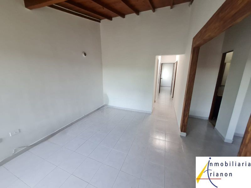 Apartamento en arriendo Antioquia Medellín La Gloria 70 m2 Habitaciones 3 Baños 2 Garajes 1 Precio $2200000