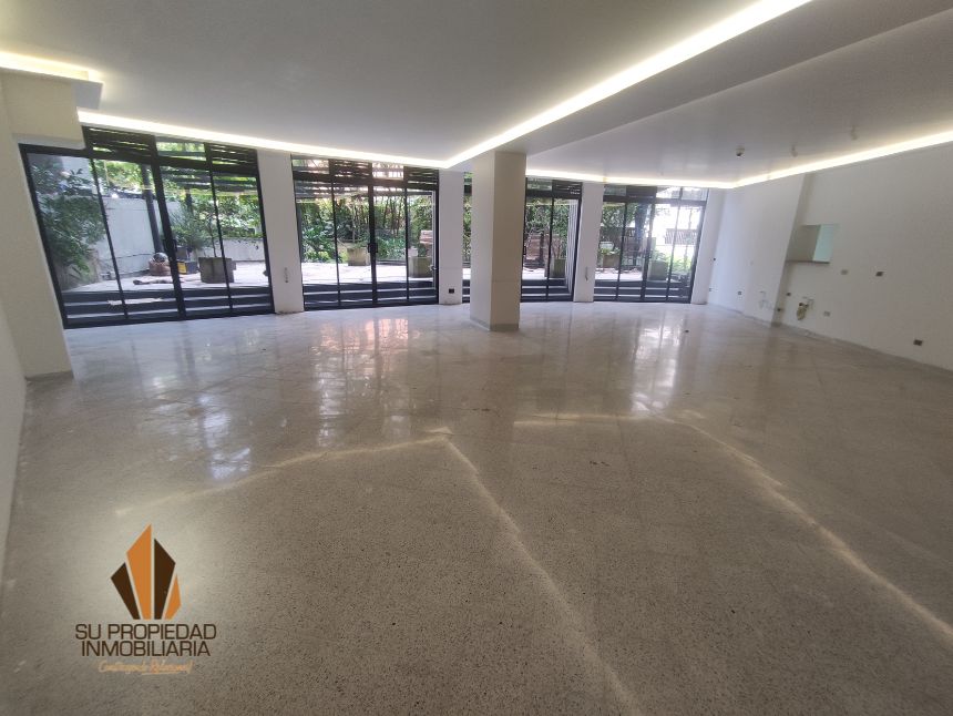 Local en arriendo Antioquia Medellín Los Balsos No2 230 m2 Habitaciones 0 Baños 0 Garajes 2 Precio $23757000
