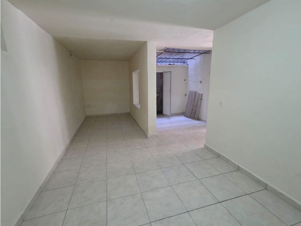 Local en arriendo Antioquia Medellín La Candelaria 80 m2 Habitaciones 0 Baños 1 Garajes 0 Precio $3000000