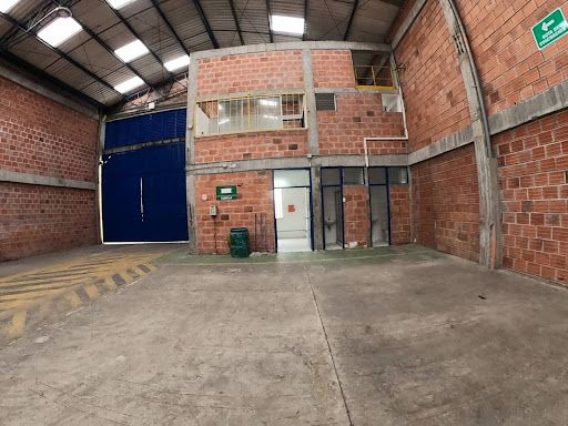 Bodega en arriendo Caldas Manizales Manizales 1043 m2 Habitaciones 0 Baños 2 Garajes 1 Precio $16000000