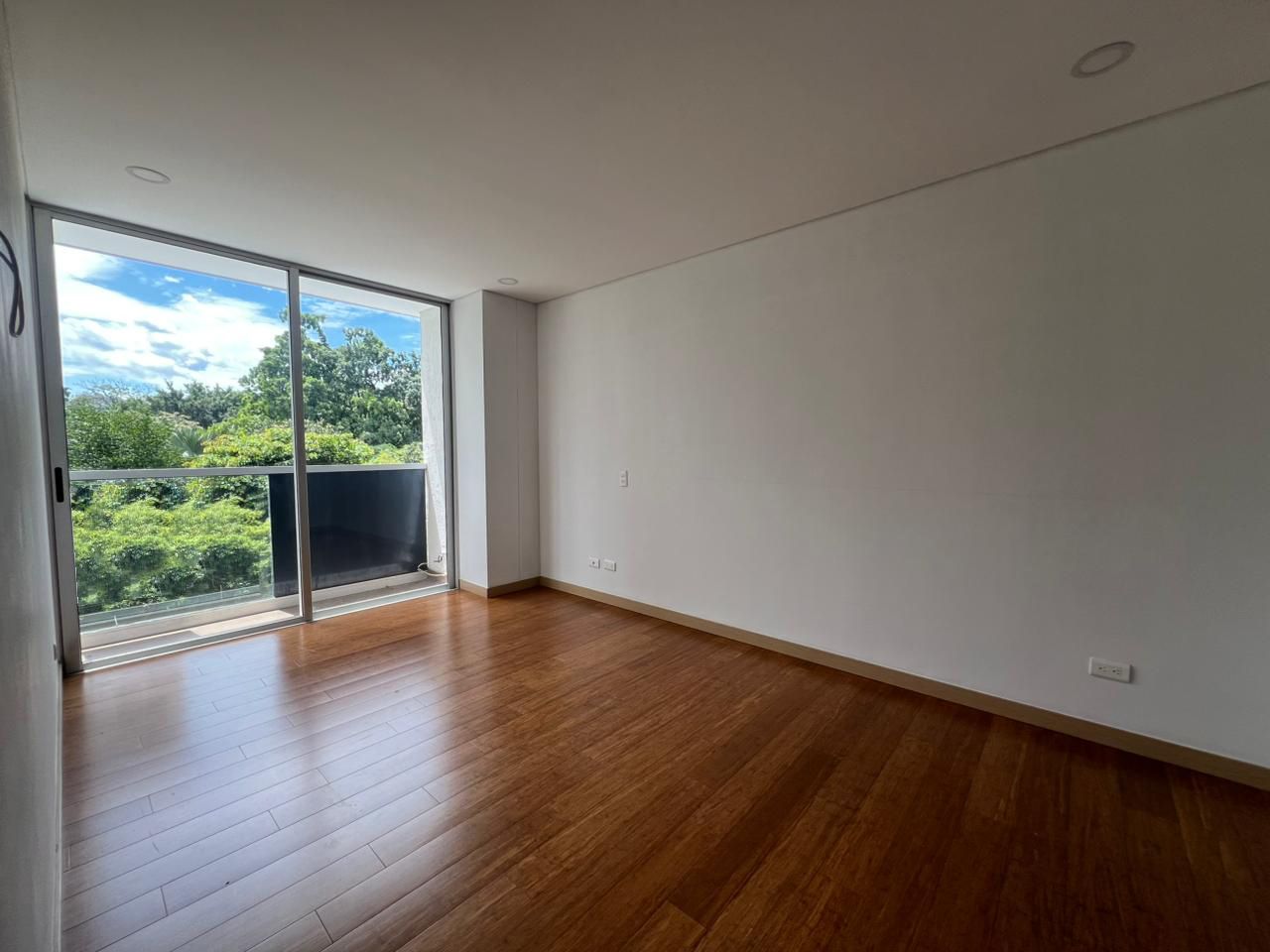Apartamento en arriendo Antioquia Medellín Villa Carlota 70 m2 Habitaciones 2 Baños 2 Garajes 1 Precio $4350000