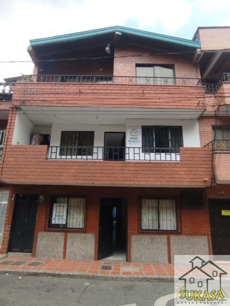 Casa en arriendo o venta Antioquia Itagüí La Independencia 101 m2 Habitaciones 3 Baños 2 Garajes 0 Precio venta $1600000000 Precio arriendo $1700000