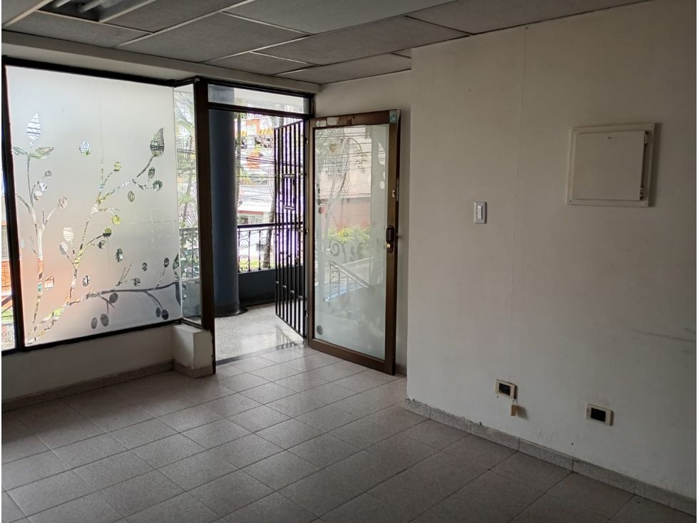 Local en venta Risaralda Pereira Primero De Febrero 33 m2 Habitaciones 0 Baños 1 Garajes 0 Precio $160000000