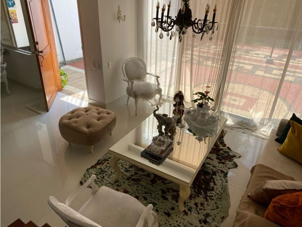 Casa en venta Risaralda Pereira Pinares De San Martin 230 m2 Habitaciones 4 Baños 4 Garajes 3 Precio $980000000