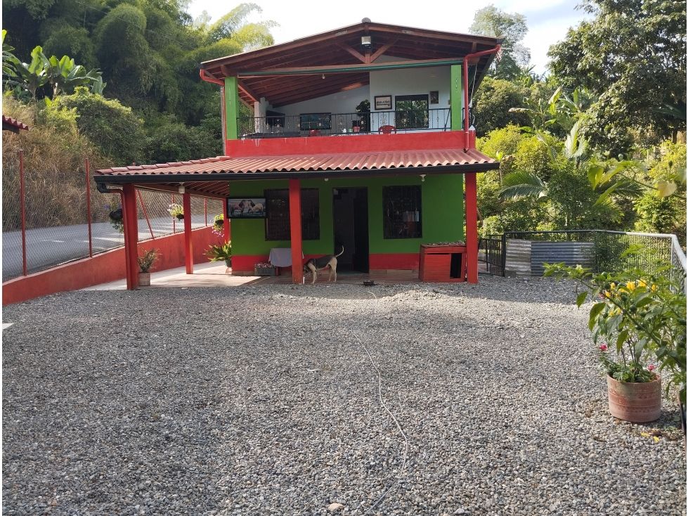 Casa Campestre en venta Caldas Chinchiná Chinchiná 120 m2 Habitaciones 4 Baños 3 Garajes 5 Precio $320000000