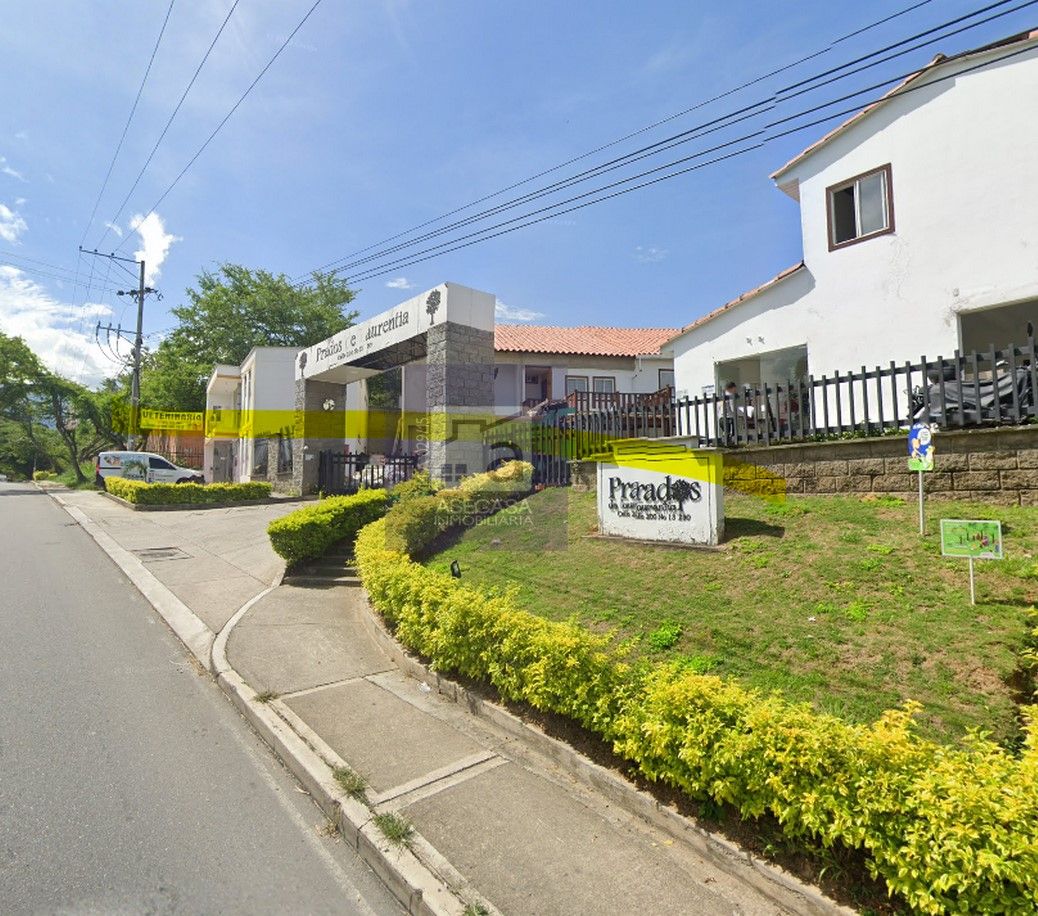 Casa en arriendo Santander Floridablanca Br Versalles Campestre 180 m2 Habitaciones 3 Baños 3 Garajes 0 Precio $2220000