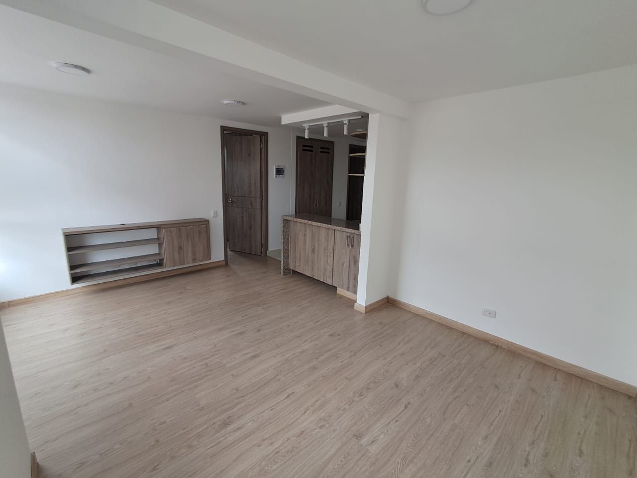 Apartamento en arriendo Cundinamarca Bogotá Casa Blanca 37 m2 Habitaciones 1 Baños 2 Garajes 0 Precio $1600000